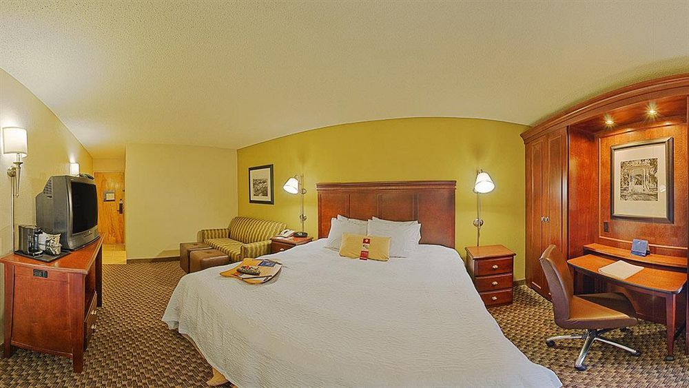 Wingate By Wyndham Charleston Coliseum Hotel Норт Чарлстън Екстериор снимка