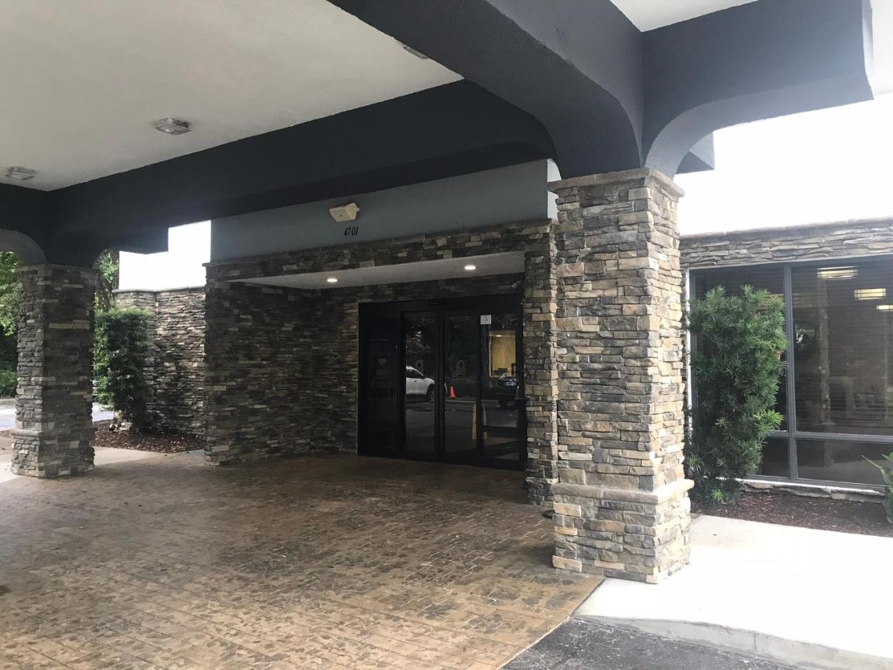 Wingate By Wyndham Charleston Coliseum Hotel Норт Чарлстън Екстериор снимка